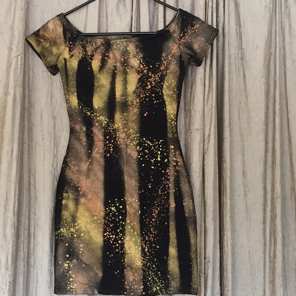 california magic Dresses & Skirts - Short sleeve sexy mini bodycon